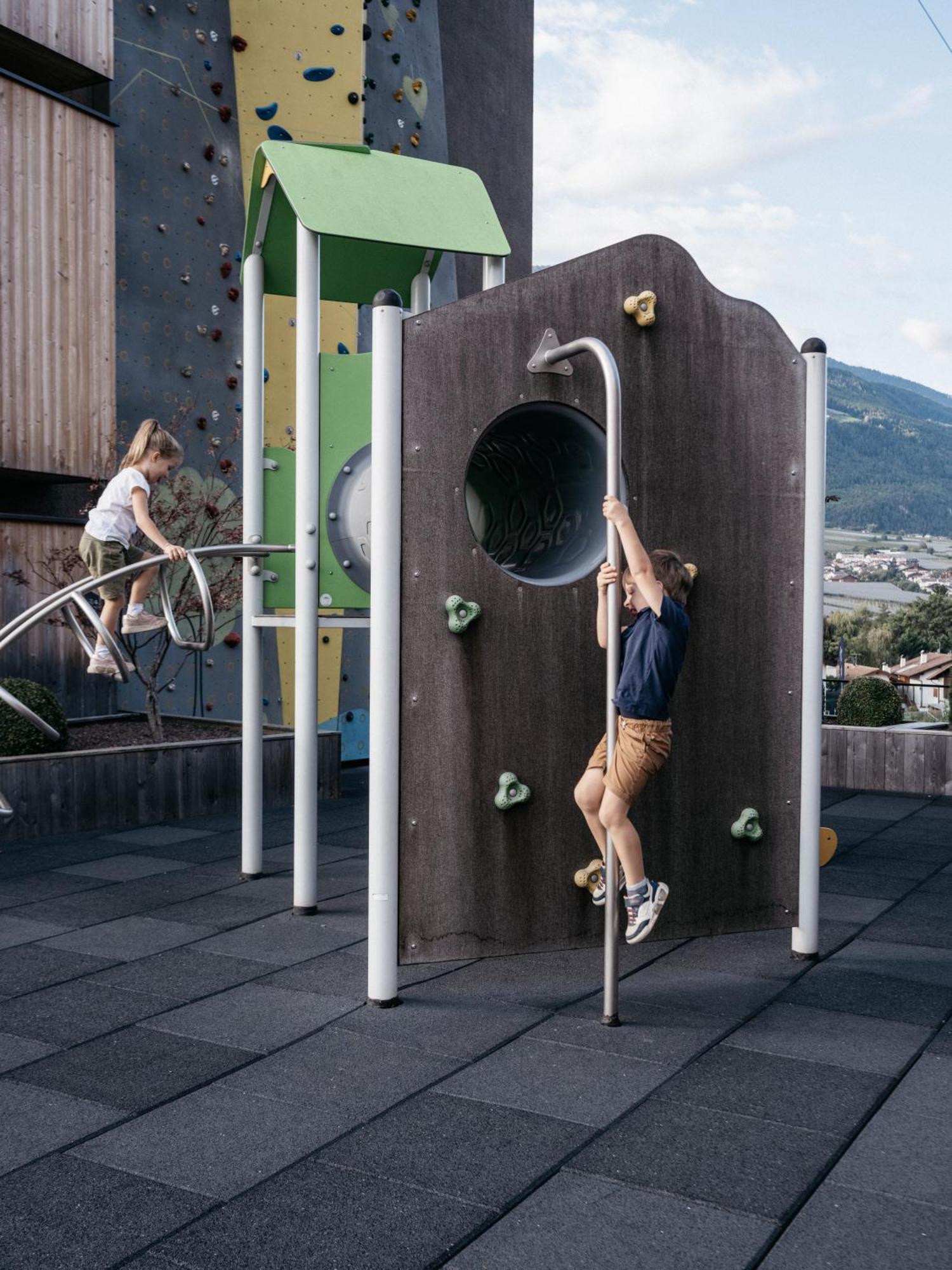 Lindenhof Pure Luxury & Spa Dolcevita Resort Naturns Bagian luar foto