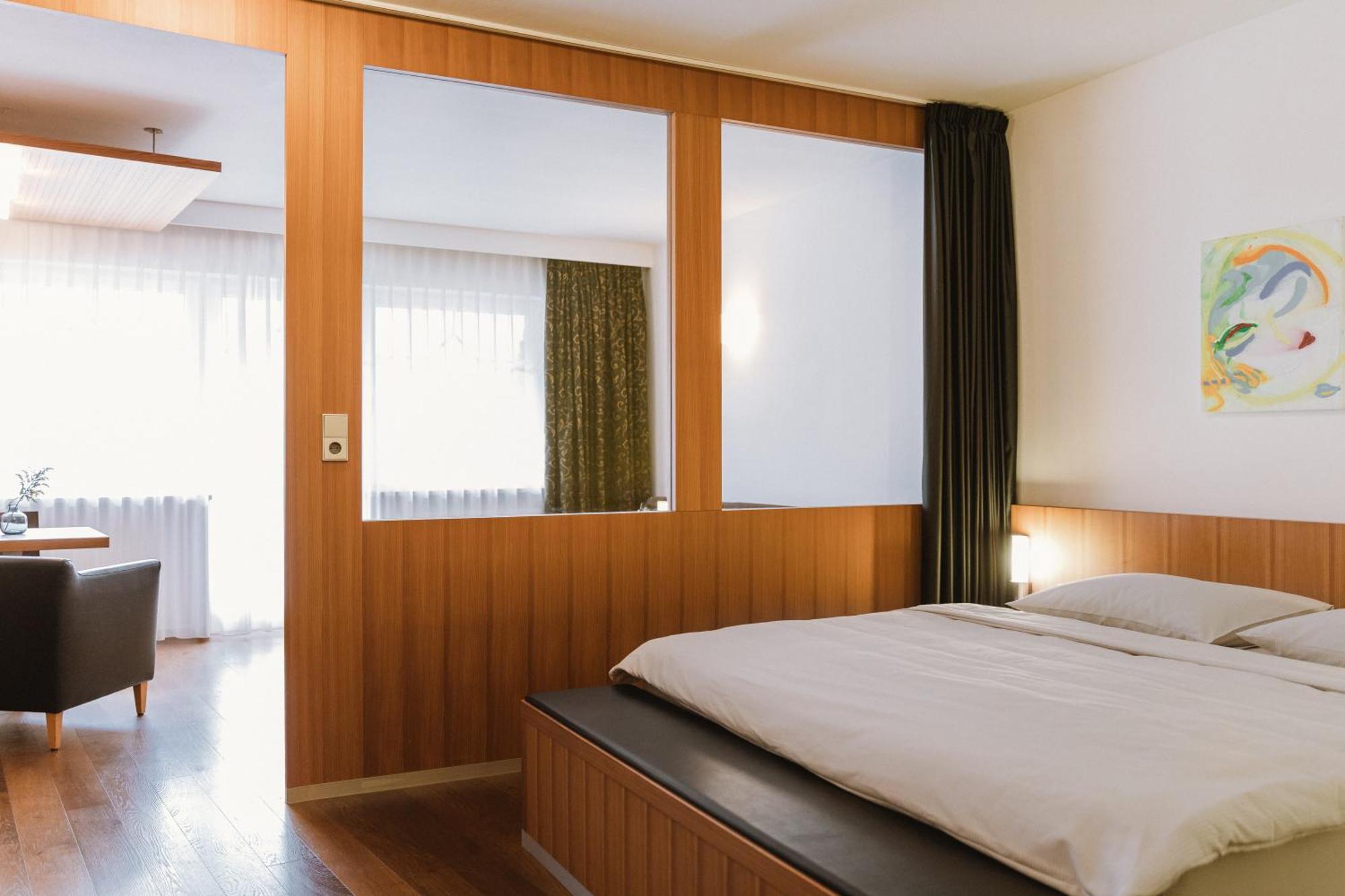 Lindenhof Pure Luxury & Spa Dolcevita Resort Naturns Ruang foto