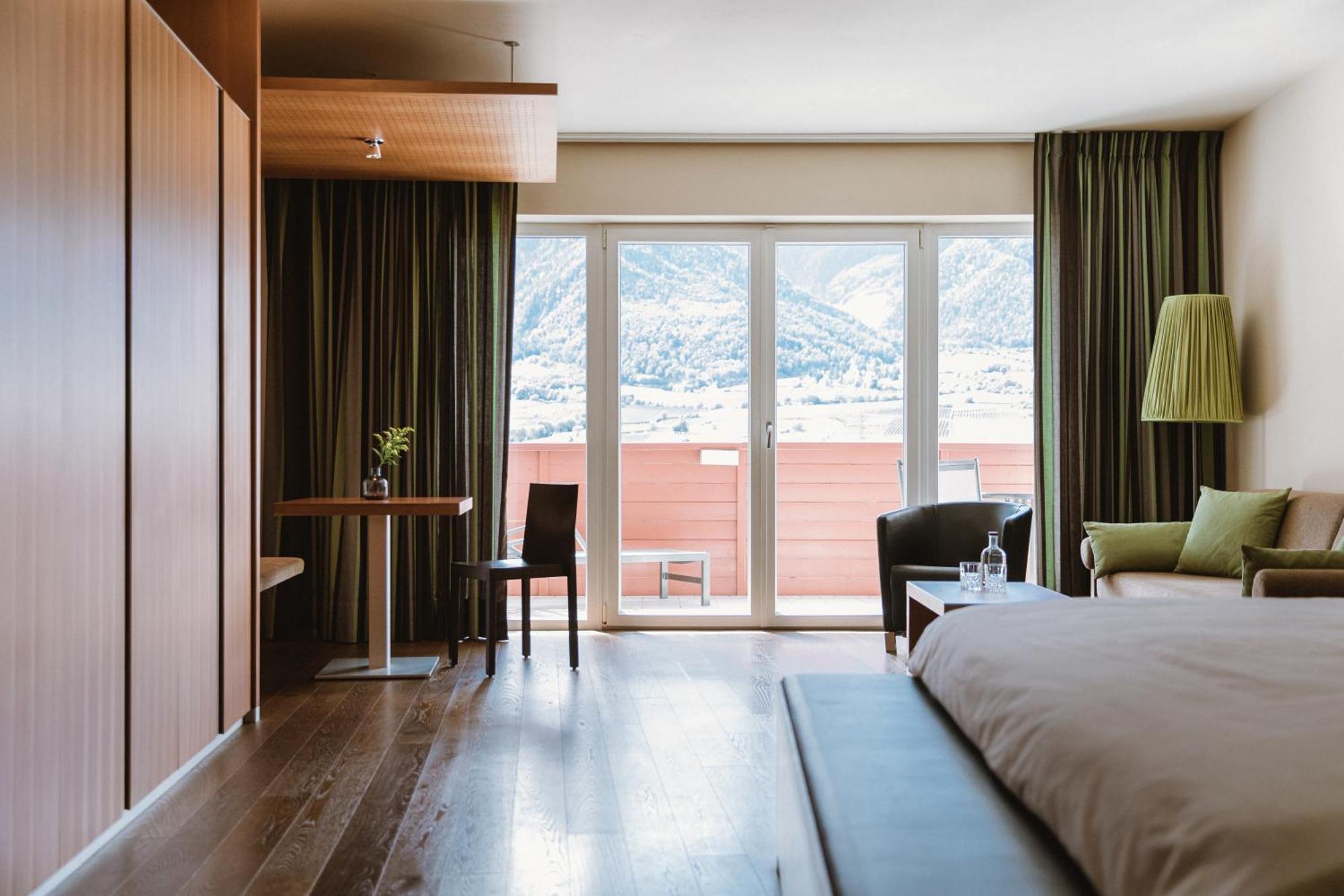 Lindenhof Pure Luxury & Spa Dolcevita Resort Naturns Bagian luar foto