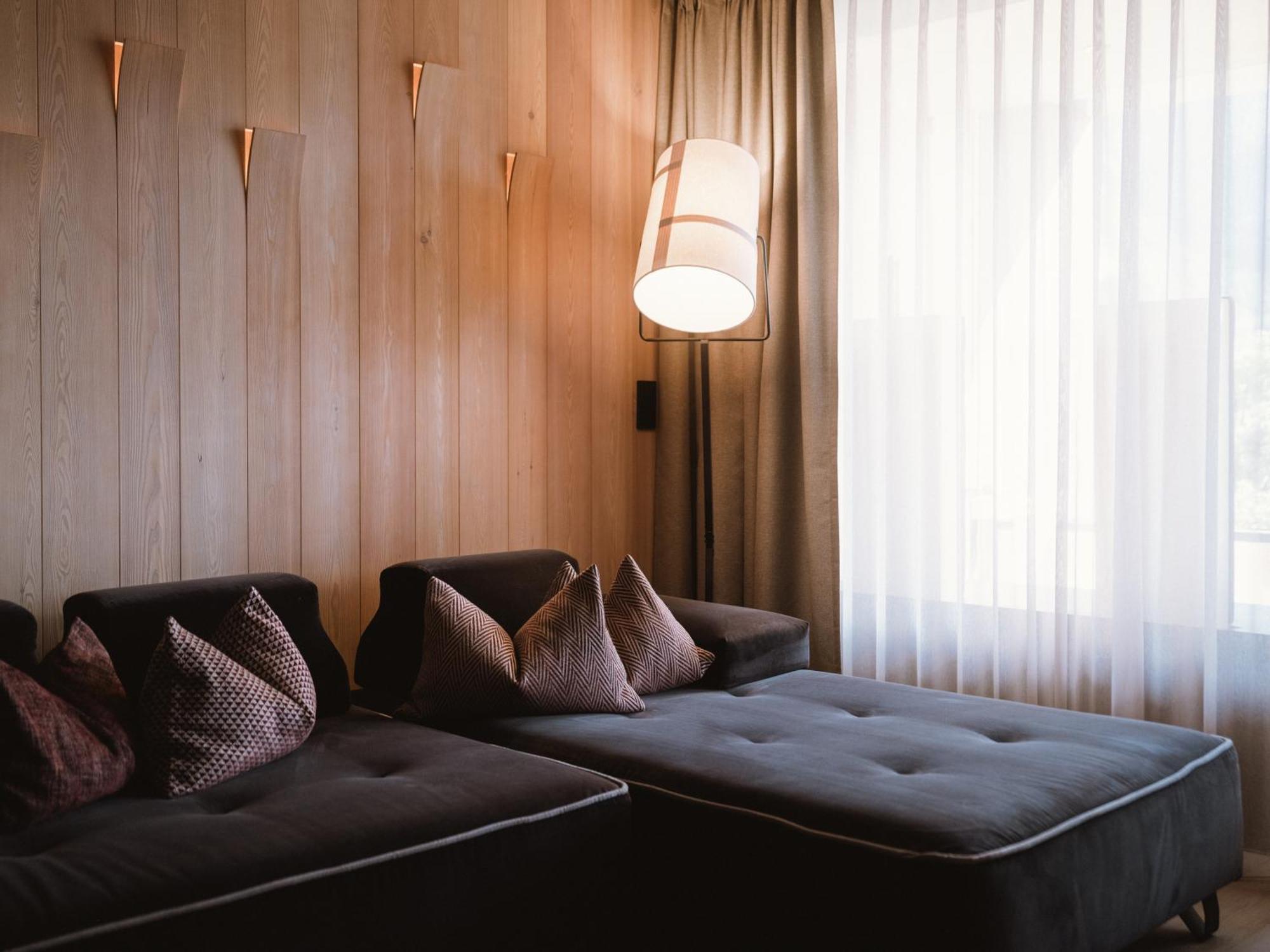 Lindenhof Pure Luxury & Spa Dolcevita Resort Naturns Bagian luar foto
