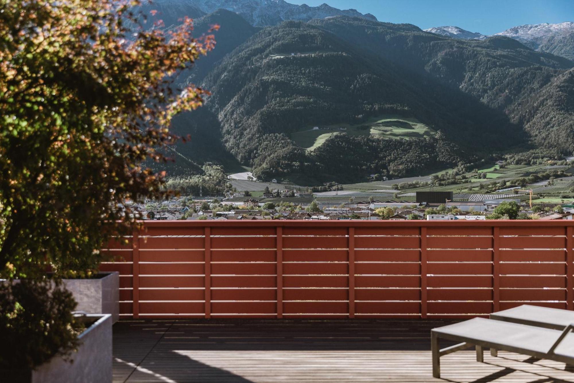 Lindenhof Pure Luxury & Spa Dolcevita Resort Naturns Bagian luar foto