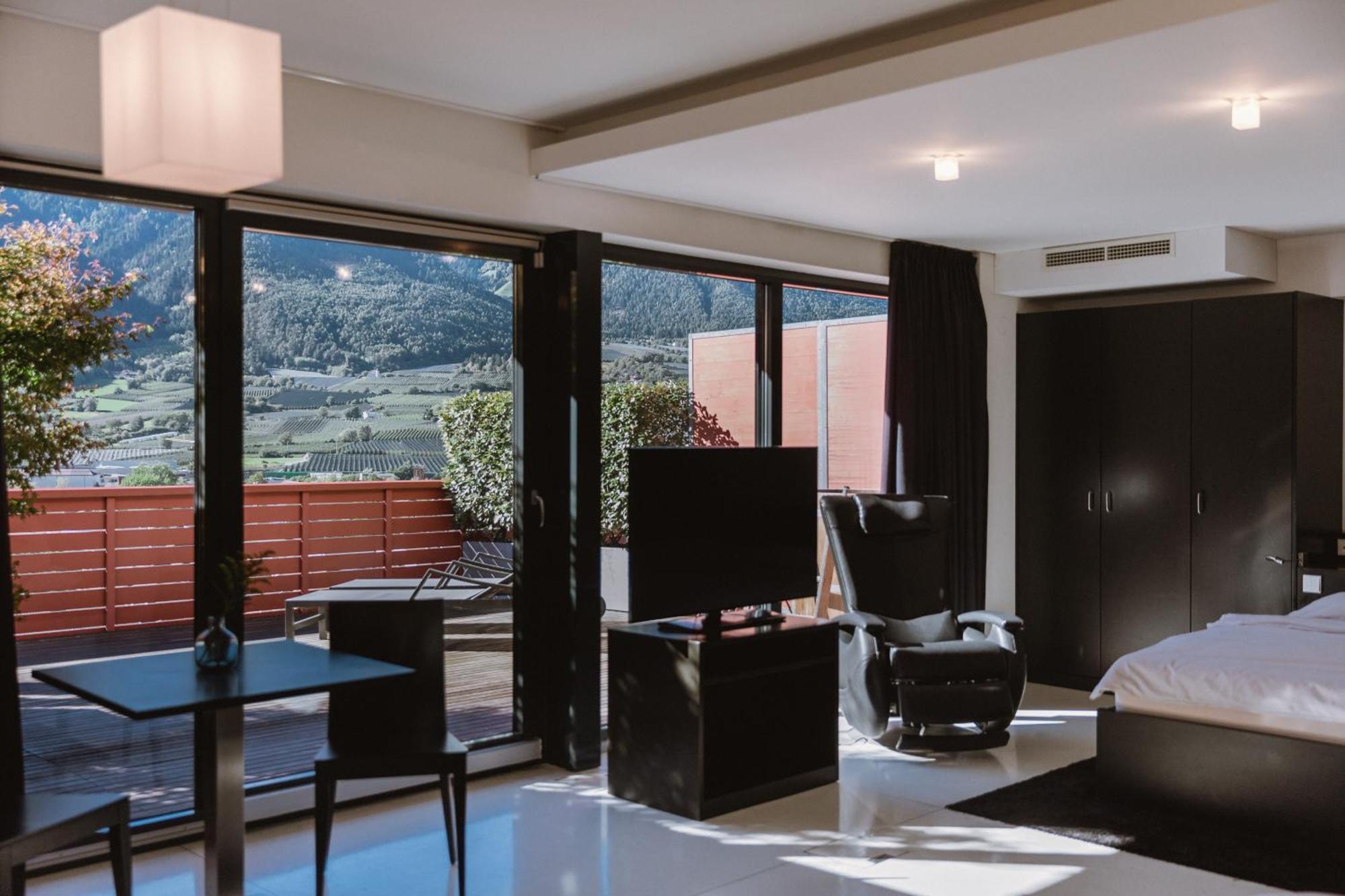 Lindenhof Pure Luxury & Spa Dolcevita Resort Naturns Bagian luar foto