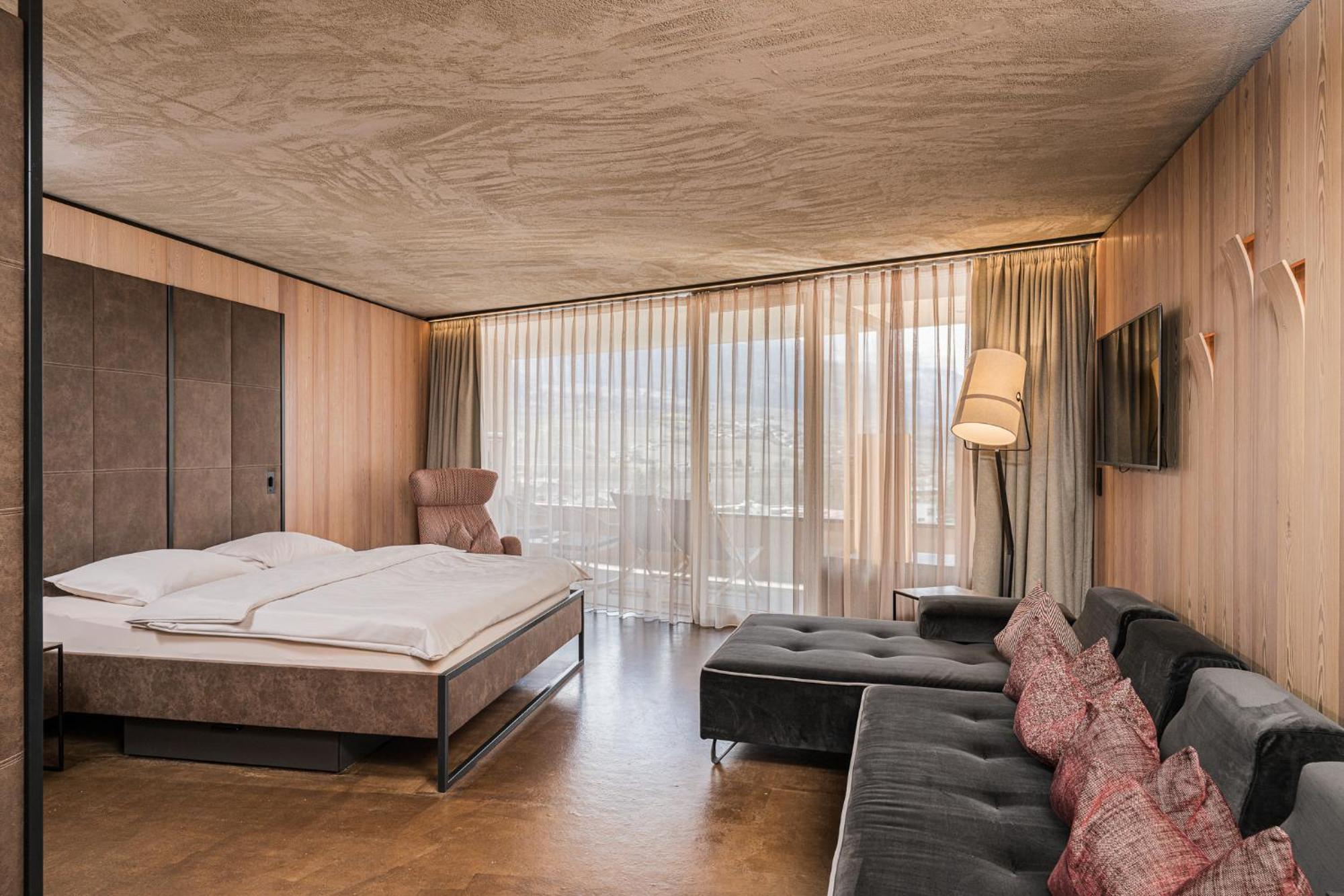 Lindenhof Pure Luxury & Spa Dolcevita Resort Naturns Bagian luar foto