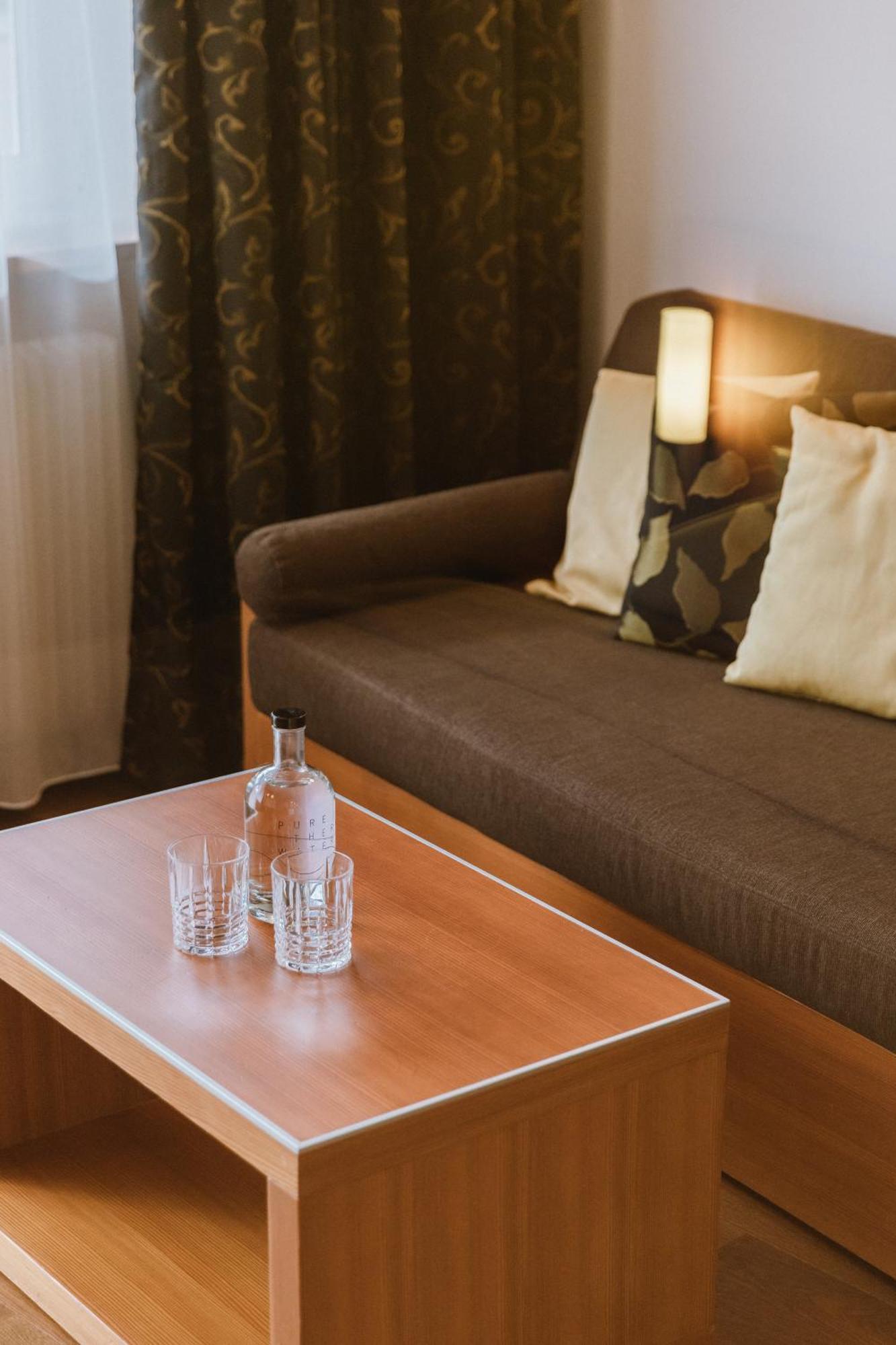 Lindenhof Pure Luxury & Spa Dolcevita Resort Naturns Bagian luar foto
